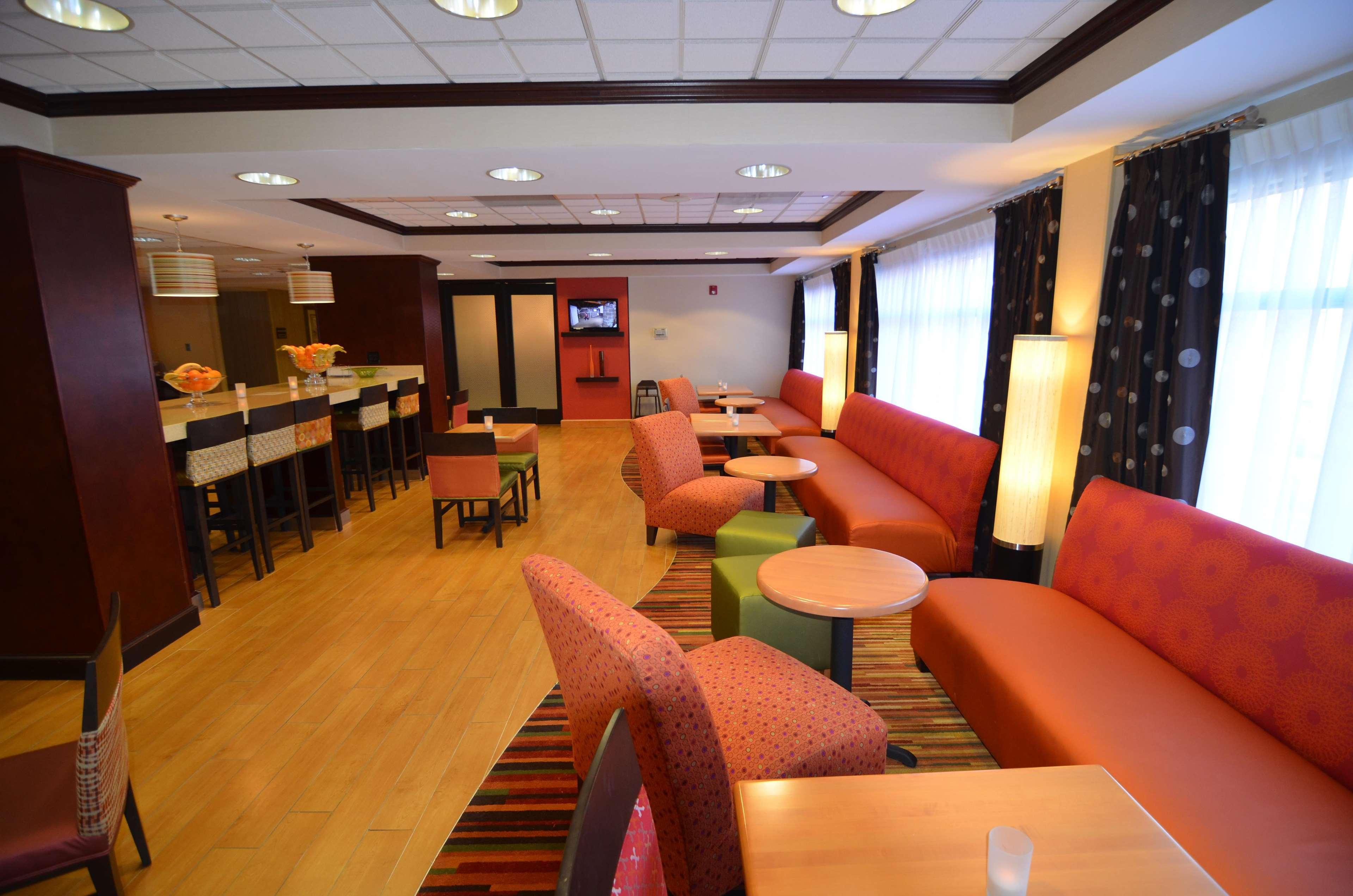 Hampton Inn Groton/Mystic מראה חיצוני תמונה