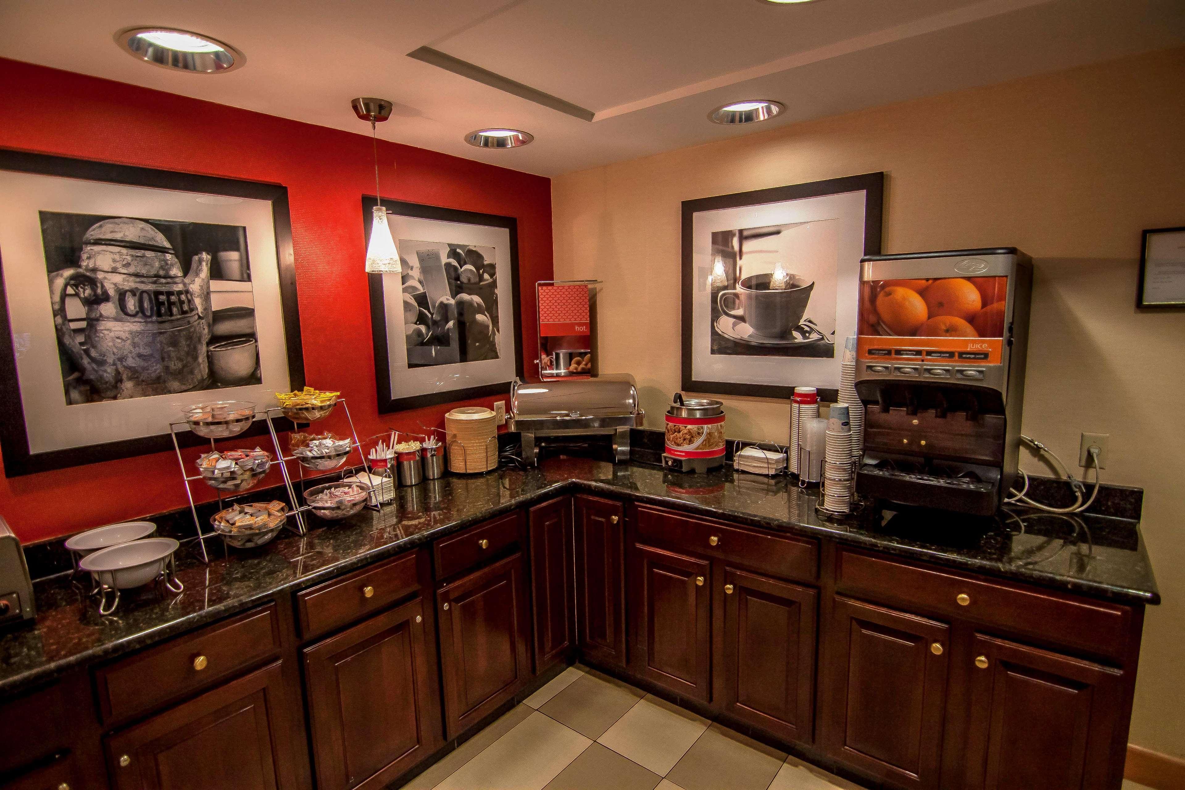 Hampton Inn Groton/Mystic מראה חיצוני תמונה