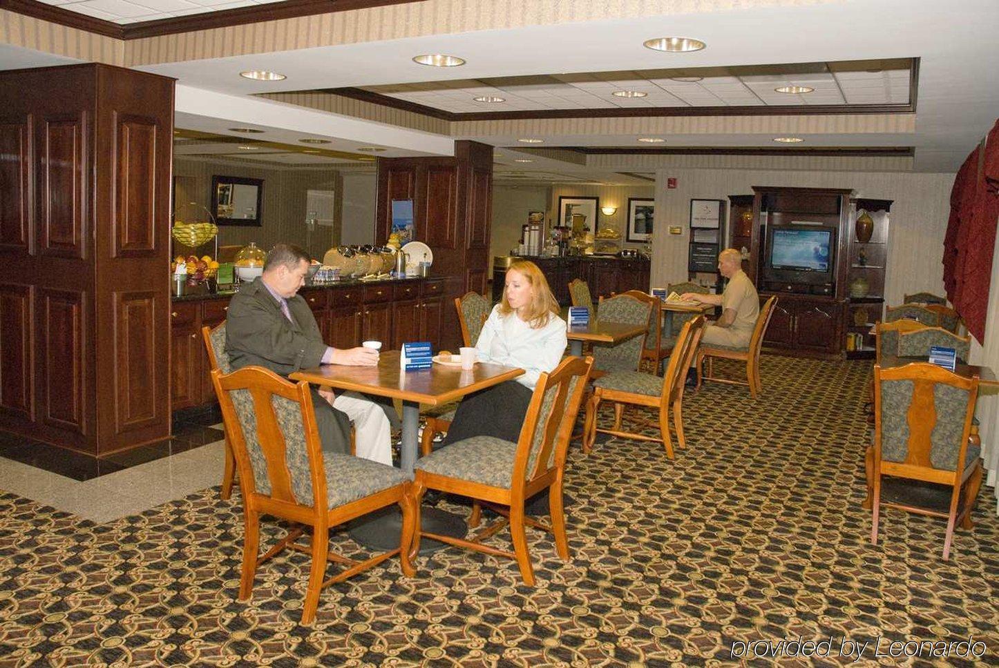 Hampton Inn Groton/Mystic מסעדה תמונה